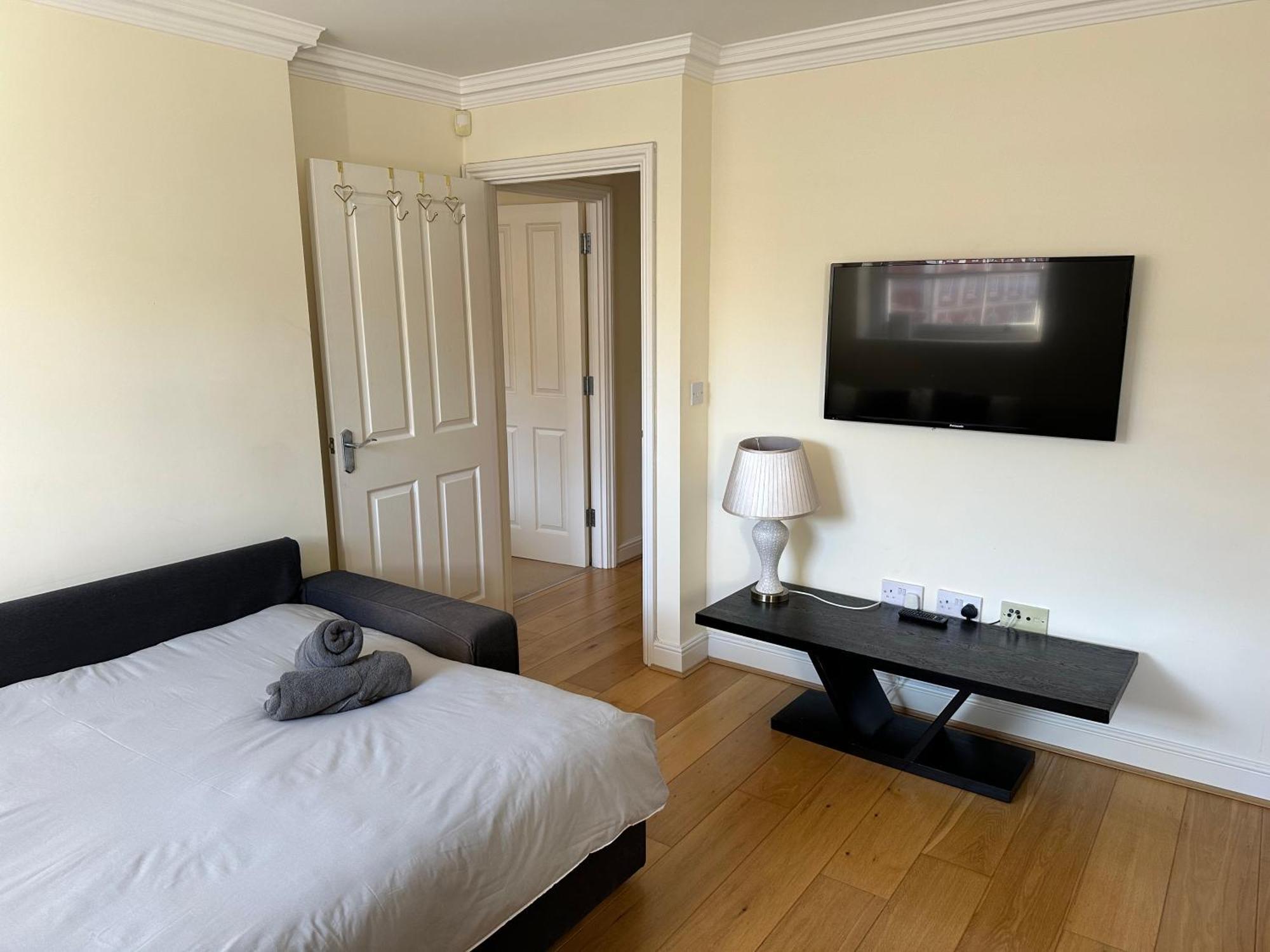 Lx Russell Square Apartments Londra Esterno foto